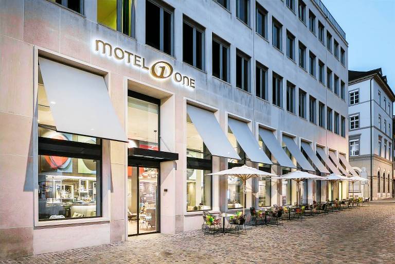 Motel One Basel — photo 4