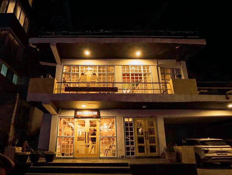 Shanti Cafe - Signature Stays Manali — photo 5