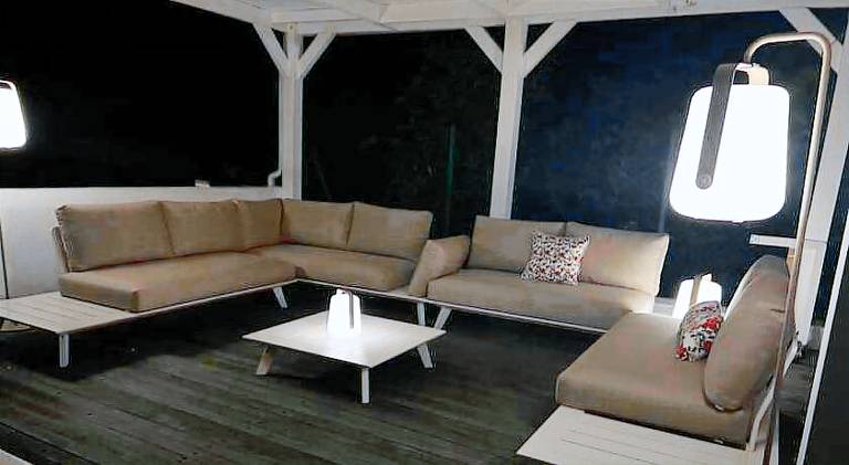 Fully equipped spacious villa with patio, private pool & barbeque | Good for workation | Pets are welcome — photo 4