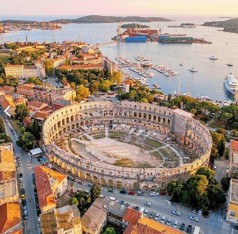 Apartment with fast internet | City view in Pula