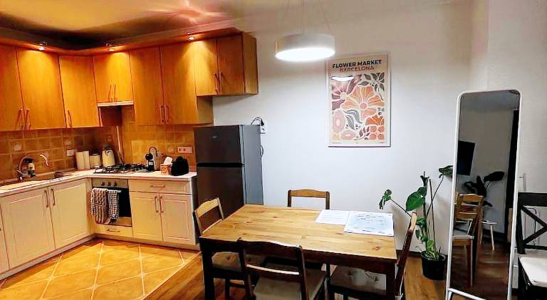 Rental apartment with yard — photo 3