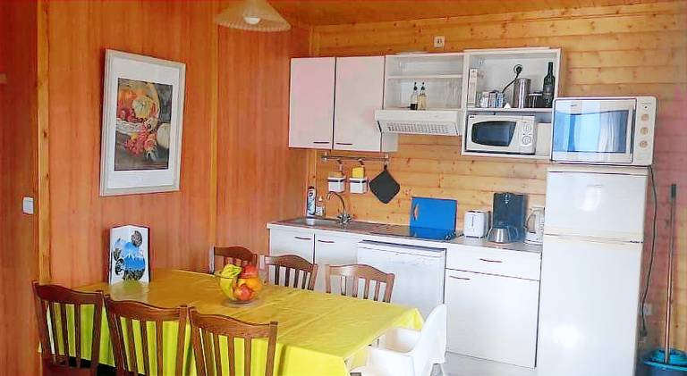 Chalet with pool — photo 3