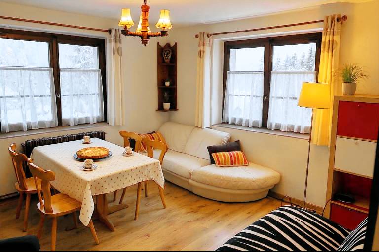 Apartment with barbeque, garden & patio — photo 3