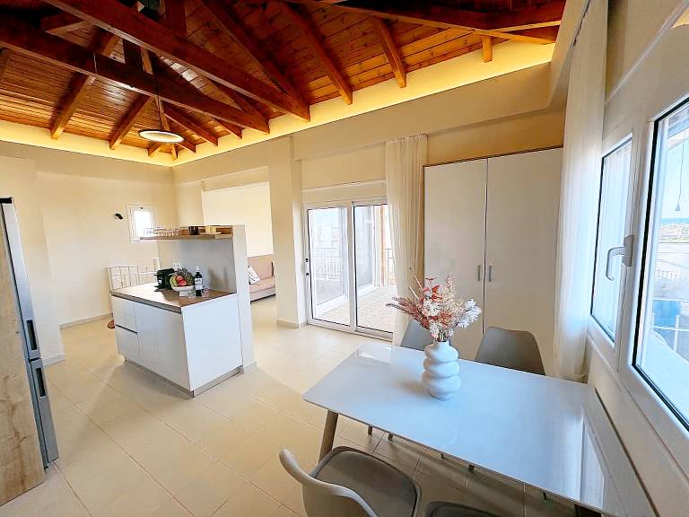 Vacation home with private pool, yard & terrace | Mountain view — photo 4