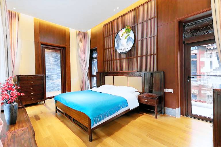 Spacious villa with yard & pool | Suitable for remote work | Pet-friendly — photo 2