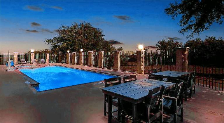 Comfort Suites Roanoke - Fort Worth North — photo 3