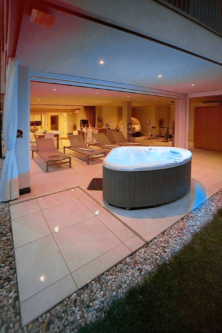 Fewo mit Pool, Sauna und Whirlpool — photo 4