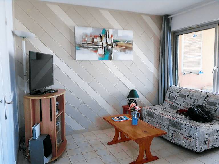 Apartment with pool | Pets are welcome — photo 2