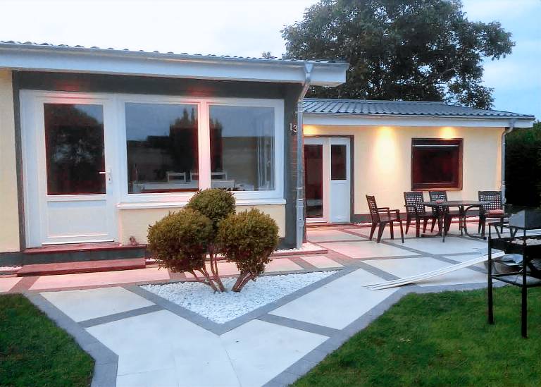 Child-friendly holiday apartment with BBQ, patio & garden | Beach nearby | Pets are welcome — photo 2