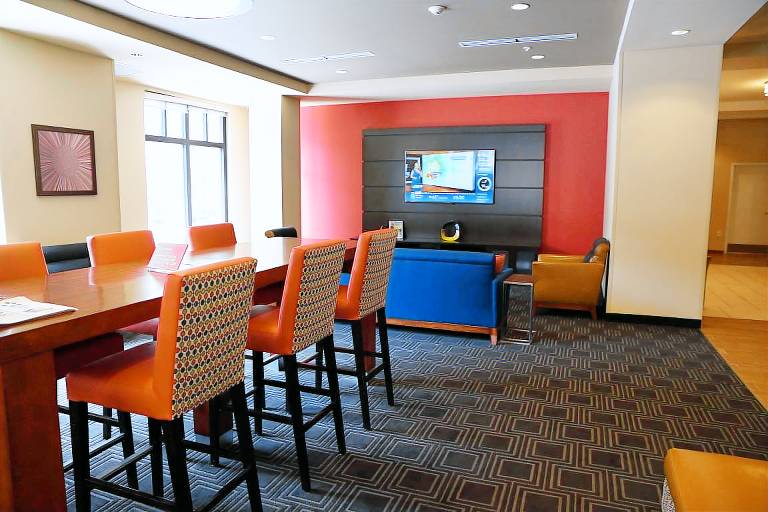 TownePlace Suites by Marriott Lawrence Downtown — photo 5