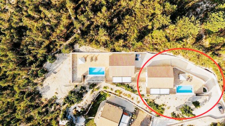 Villa Paxos