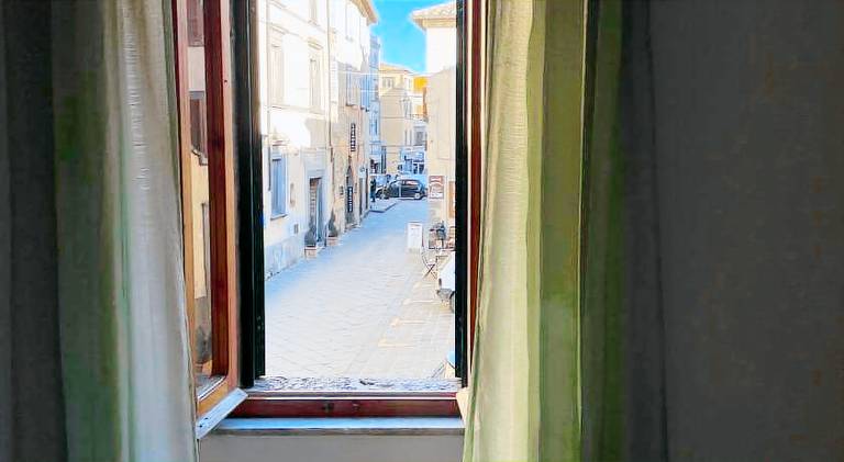 Rental apartment with 2 rooms for 5 persons in Viterbo