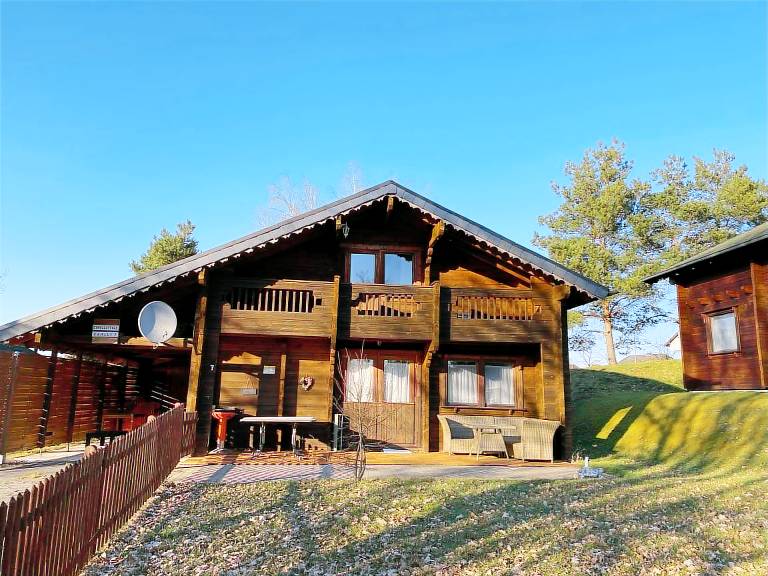 House with barbecue, terrace & yard | Nature view — photo 2