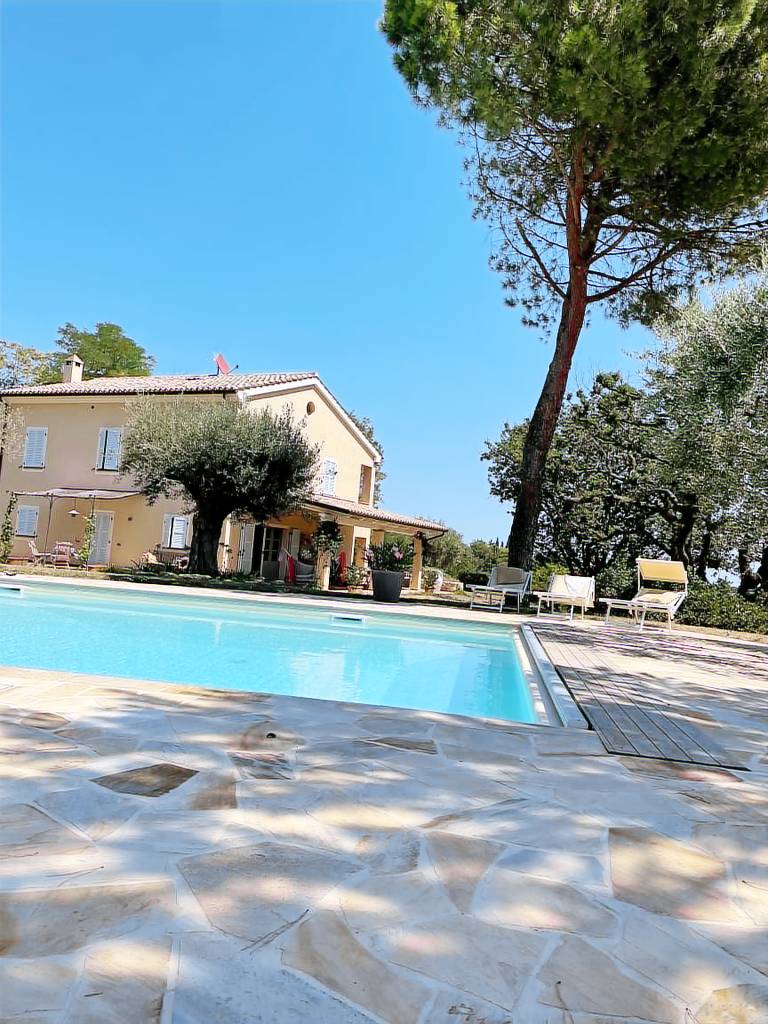 Villa Montecosaro