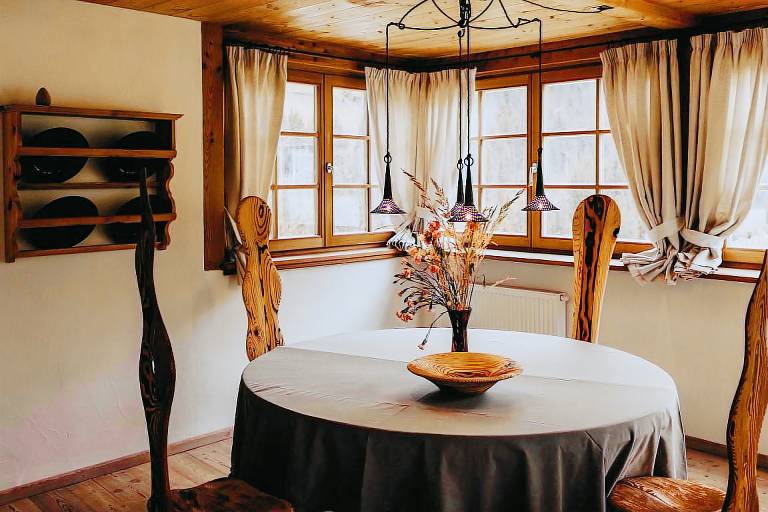 Luxurious Chalet with Jacuzzi, Dreamlike Interior, Wi-Fi and Garden — photo 4
