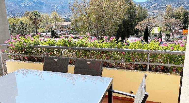 Holiday apartment with terrace & yard | Close to the beach | Dogs allowed — photo 5