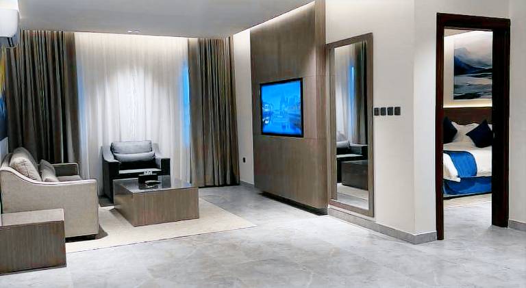 100 m&sup2; Apartment mit Hotelservice