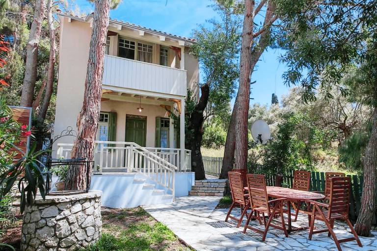Huis  Agios Nikitas