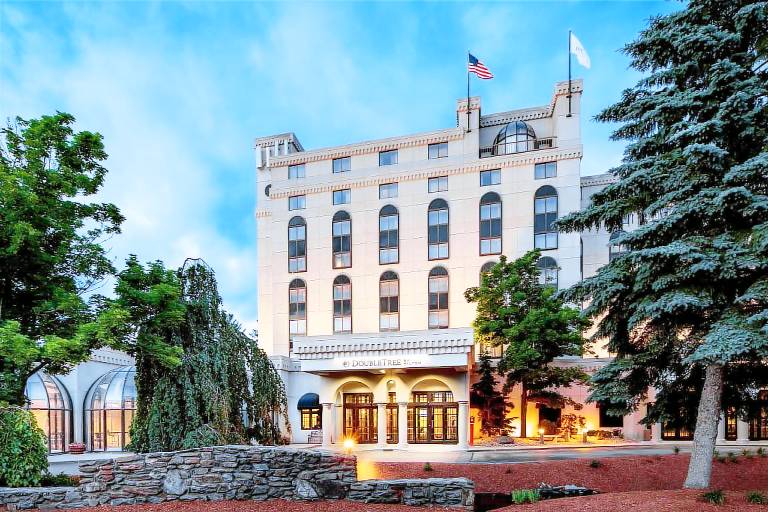 Doubletree by Hilton Nashua in Nashua, NH