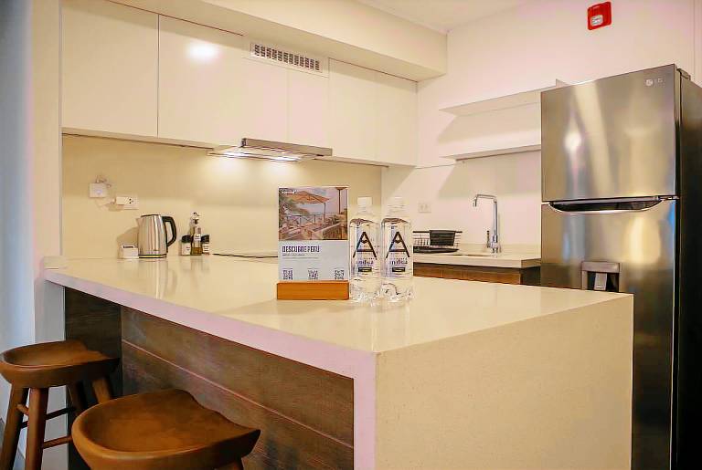 W Comfort 2BR w Private Balcony in San Isidro — photo 3