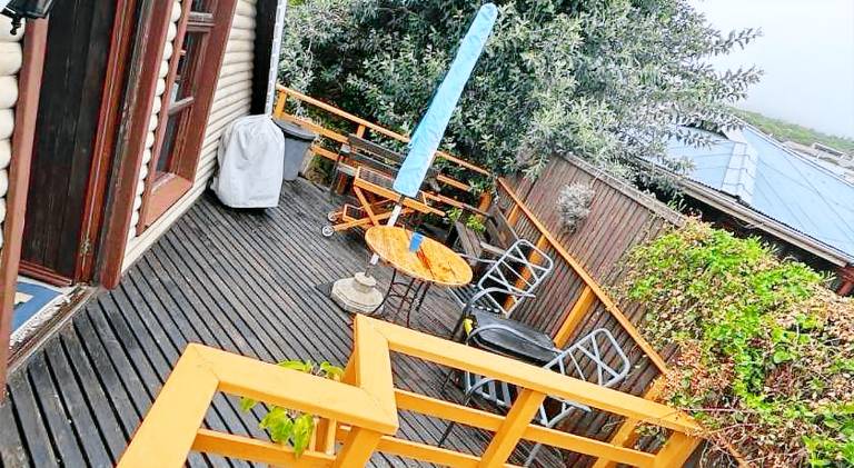 Brenton Cottage at 90 - No sea view, pet-friendly, self-catering 2 sleeper — photo 2