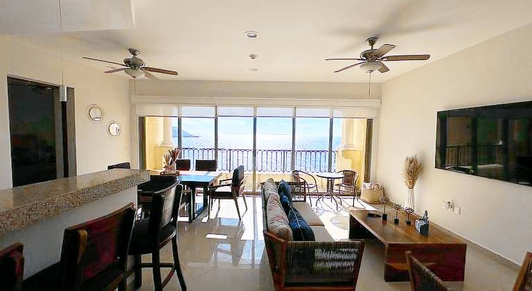 Beautiful apartment with pool & hot tub | Close to the beach | Pet-friendly — photo 5