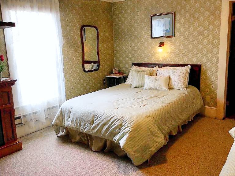 Accommodation  Silverton