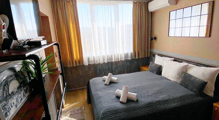 City Hotel — photo 2
