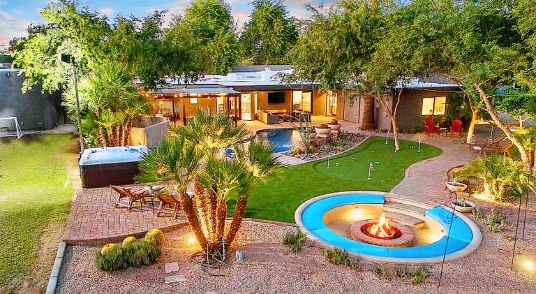 House with hot tub & pool in Scottsdale, AZ