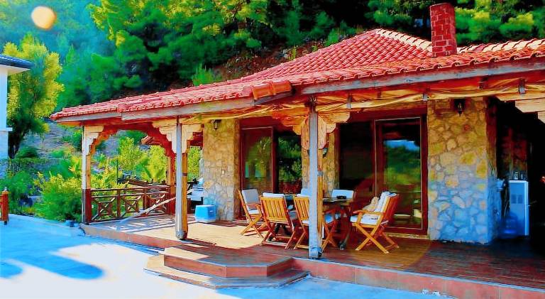 Pleasant villa with garden, BBQ & private pool | Perfect for remote work | Pets are welcome — photo 5