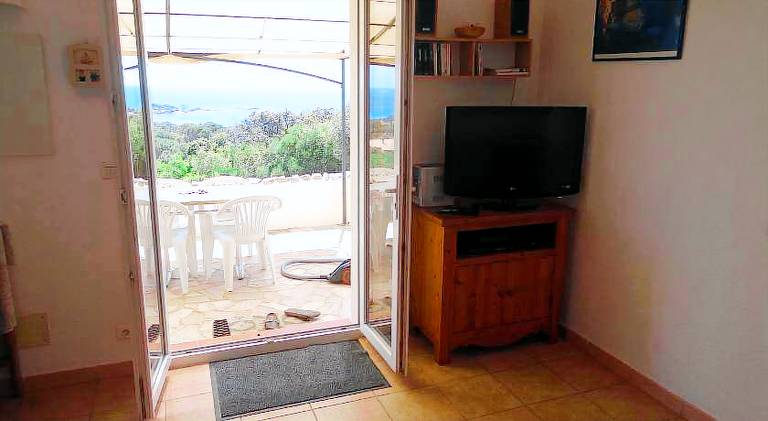 Vacation home | Beach nearby | Dogs allowed — photo 2