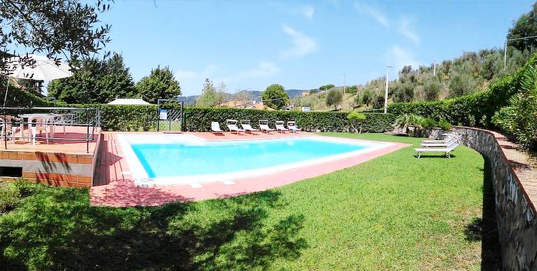 Villa  Sarzana
