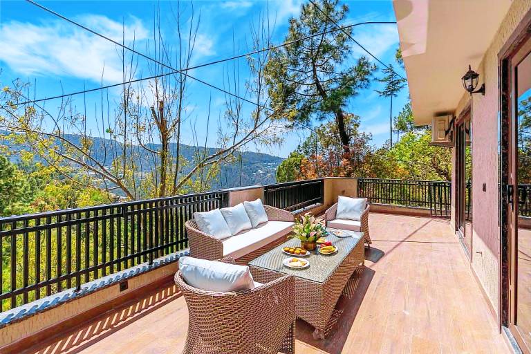 Beautiful villa with barbeque & yard | Pets allowed — photo 4