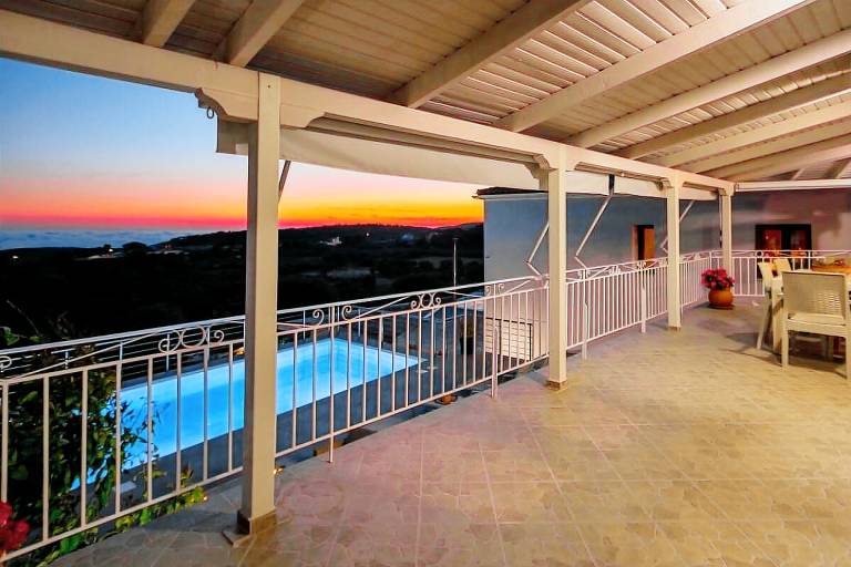 Wonderful villa with yard, BBQ & patio | Pets allowed — photo 3