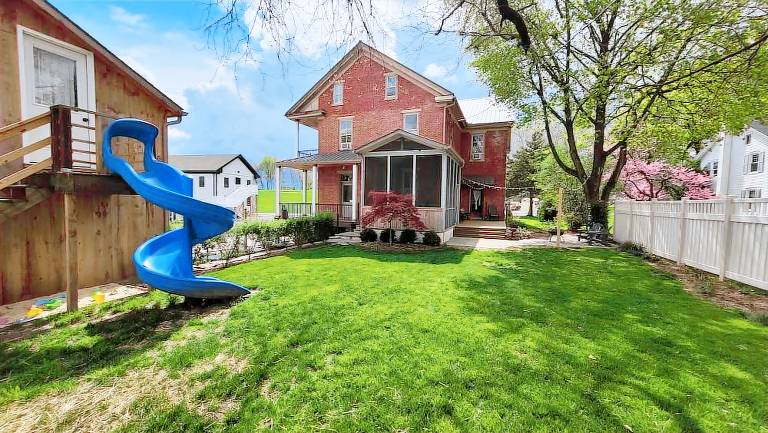 House  New Providence