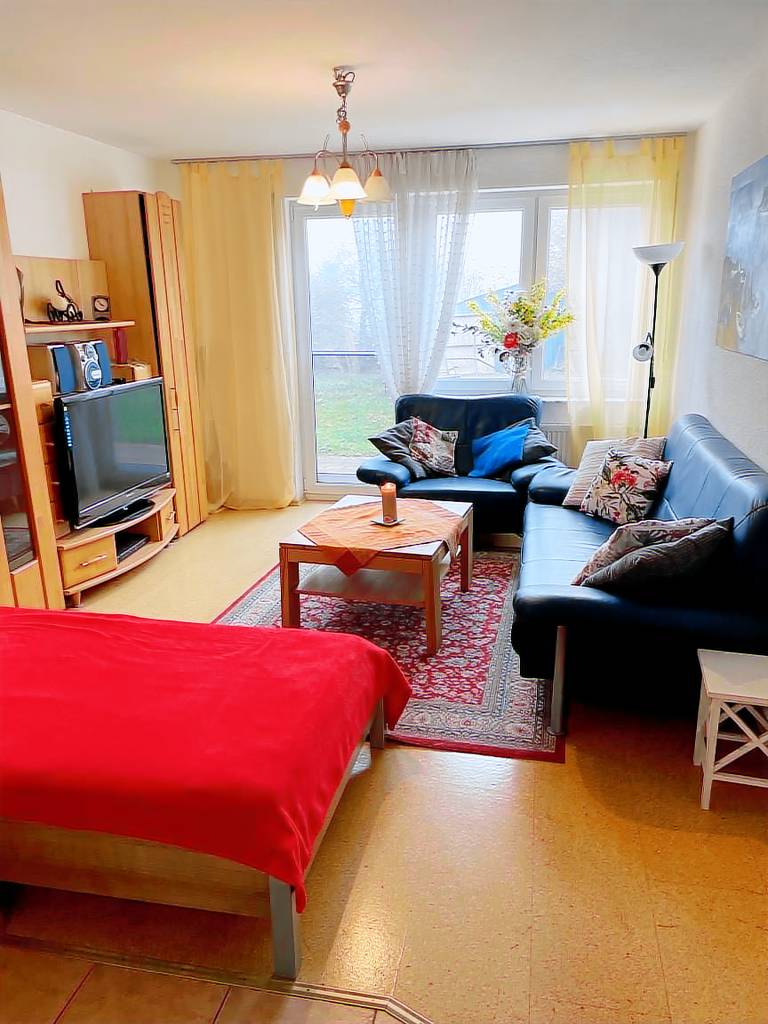 Rental apartment with garden, barbeque & heated pool | Garden view — photo 4