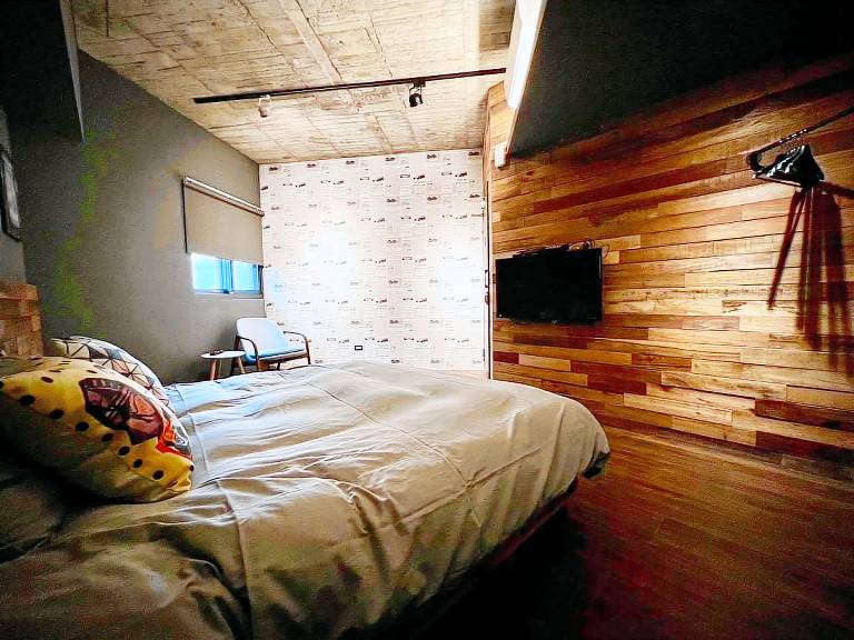 Qinghai B&B 晴海民宿 成功館 二人房B 免費停車 in Tainan