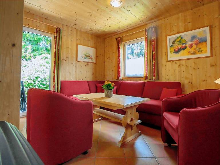 Charming vacation home with pool, terrace & sauna | Ski nearby | Dogs allowed — photo 2