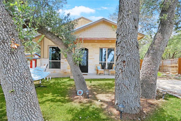 Comal Cottage — photo 2