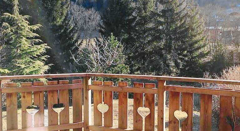 Chalet with pool — photo 5