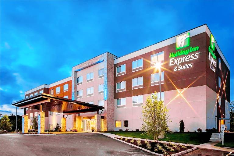 Holiday Inn Express And Suites Madison By IHG