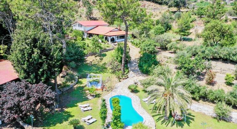 Villa with jacuzzi & pool — photo 5