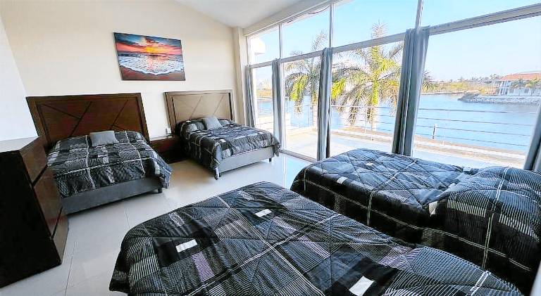 Nice house with pool & jacuzzi | Pet-friendly — photo 2