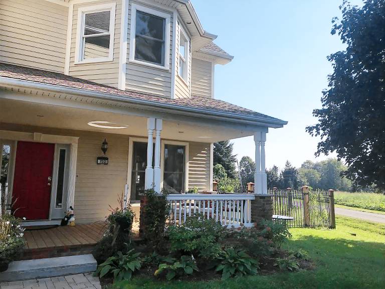 Dicksons Family Suite B&B in Niagara-on-the-Lake, ON