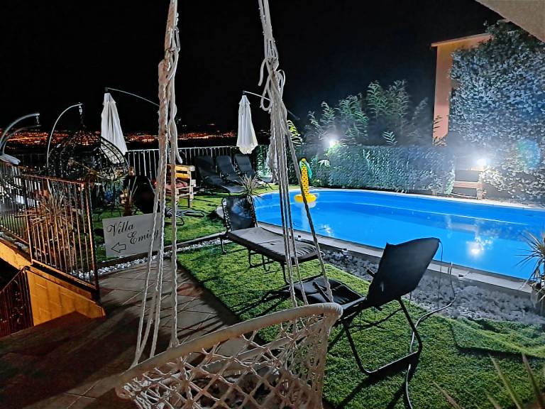 Villa with private pool, hot tub & grill | Water view — photo 4