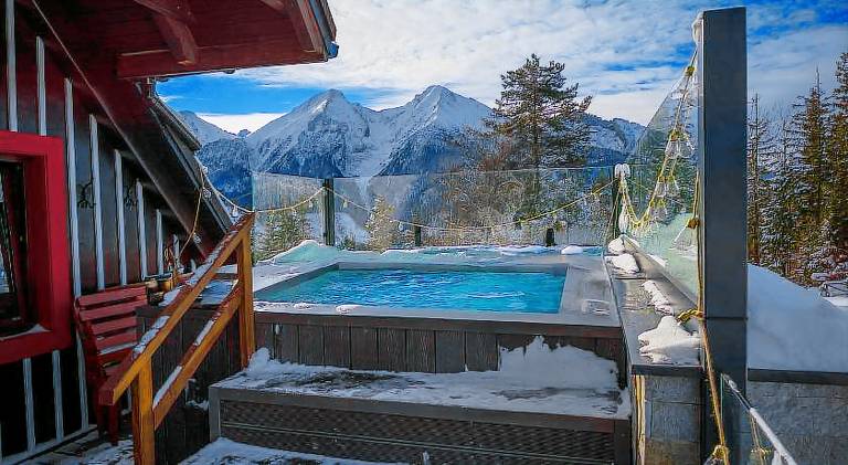 Luxury Chalet Strachan - Jacuzzi and Sauna — photo 3