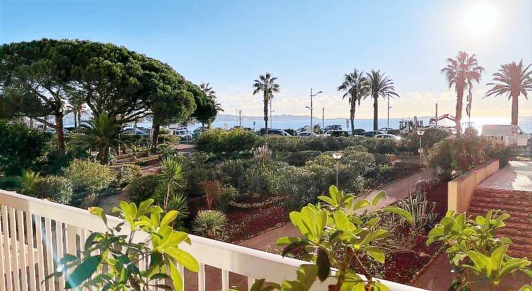 Rental apartment with 1 room for 4 persons in Fréjus