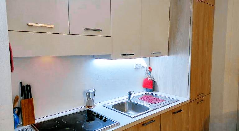 Holiday apartment with garden — photo 2
