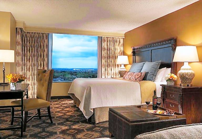 OMNI SAN ANTONIO HOTEL AT THE COLONNADE — photo 2