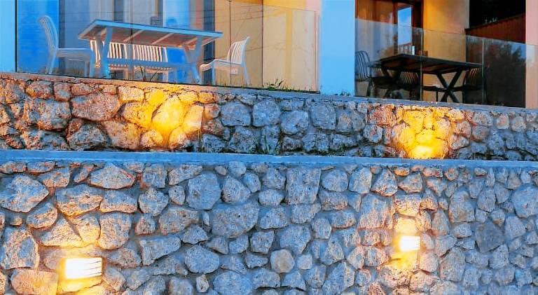 Apartment with patio, garden & private pool | Good for workation — photo 4